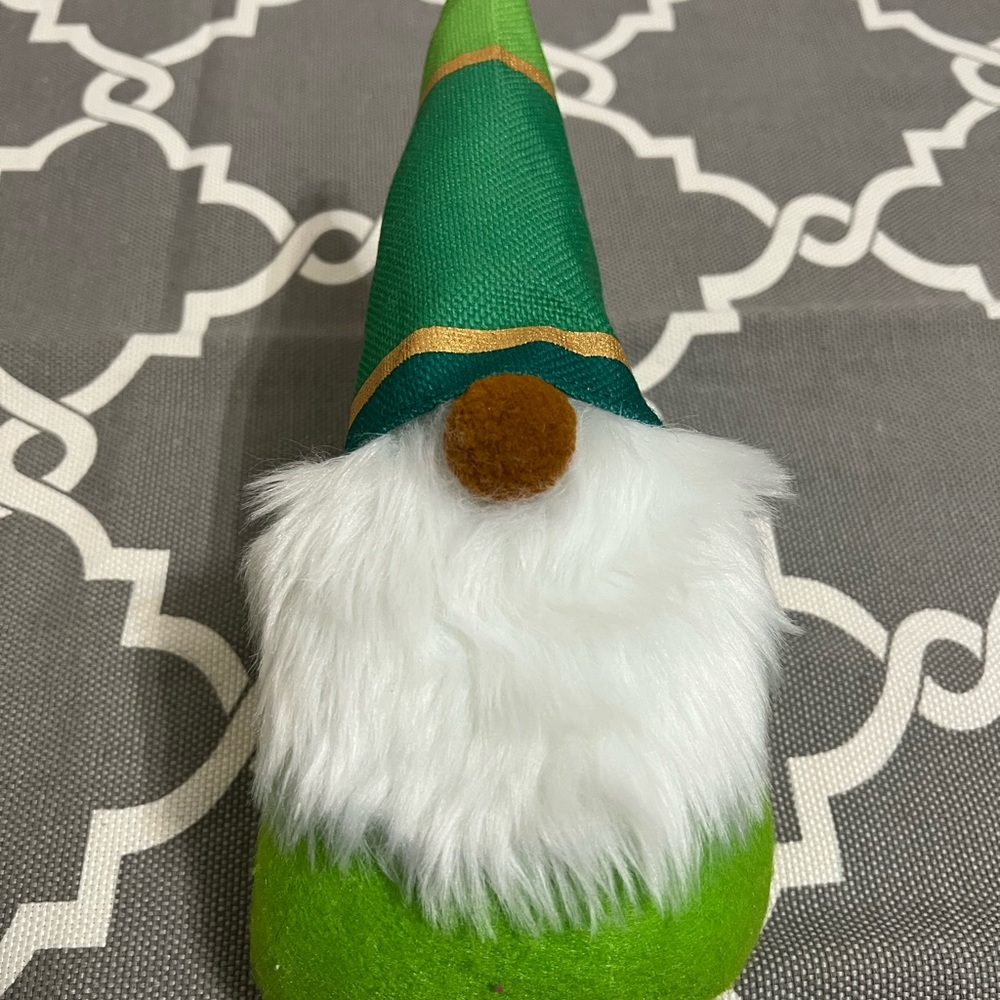 Christmas Decor- Set of Three Gnomes - Picture 3 of 4